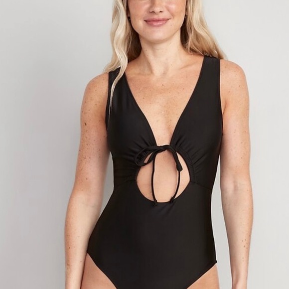 Plus Size Black SwimSuit - Picture 1 of 3